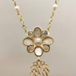Chane1 Baroque necklace 18k yellow gold Pearl with fringe - Image 6