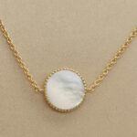 Dior Rose des Vents bracelet 18k yellow gold, diamond, mother-of-pearl - Image 4