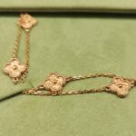 Van Cleef & Arpels Alhambra Sweet Alhambra long necklace, 16 motifs, 18k rose gold - Image 3
