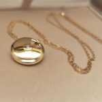 Cartier Amulette de Cartier necklace, small model, 18k yellow gold, diamond, Mother-of-pearl - Image 6