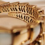 Bvlgari Serpenti bracelet 18k yellow gold, mother-of-pearl, M - Image 7