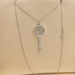 Tiffany & Co. Keys necklace platinum, diamond, Dragonfly - Image 5
