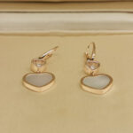 Chopard Happy Hearts earrings 18k rose gold, diamond, Mother-of-pearl - Image 4