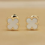Van Cleef Sweet Alhambra earstuds 18k yellow gold, mother-pearl (2023) - Image 7