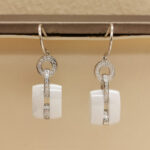 Chanel Ultra earrings 18k white gold, white ceramic, diamond - Image 2