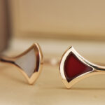 Bvlgari Divas' Dream bracelet open 18k rose gold, chalcedony, MOP, S - Image 7