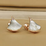 Bvlgari Divas' Dream earrings 18k rose gold, mother-of-pearl, diamonds - Image 4