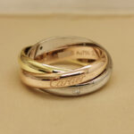 Cartier Trinity ring 18k tri-colour gold, 5 diamonds, 56 - Image 2