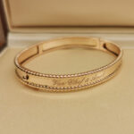 Van Cleef & Arpels Perlée Signature bracelet 18k rose gold, M - Image 3