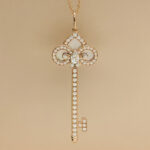 Tiffany & Co. Fleur de Lis Key Pendant rose gold, diamond,MOP - Image 2