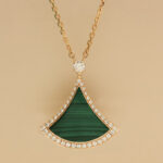 Bvlgari Divas' Dream necklace 18k rose gold, malachite, diamond - Image 2