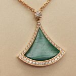 Bvlgari Divas' Dream necklace 18k rose gold, malachite, diamond - Image 10