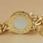 Bvlgari Bvlgari bracelet 18k yellow gold, mother-of-pearl Onyx(Dec 25) - Image 8