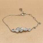 Chaumet Joséphine Ronde d'Aigrettes bracelet 18k white gold