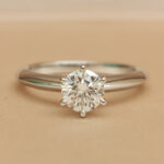 Tiffany & Co. engagement ring, platinum, classic six claw, 9 - Image 2