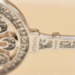 Tiffany & Co. Keys Sunflower pendant platinum large, diamond - Image 9