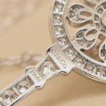 Tiffany & Co. Keys Sunflower pendant platinum large, diamond - Image 11