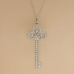 Tiffany & Co. Key pendant platinum medium, diamond - Image 3