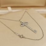 Tiffany & Co. Key pendant platinum medium, diamond - Image 5