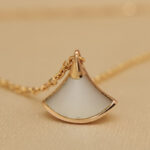 Bvlgari Divas' Dream bracelet 18k rose gold, MOP, SM - Image 7