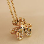 Van Cleef & Arpels Frivole necklace 18k yellow gold smll diam - Image 6