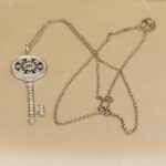 Tiffany & Co. Key medium Platinum, white gold chain, diamond - Image 4