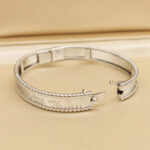 Van Cleef & Arpels PerléeSignature bracelet med white gold,S - Image 4